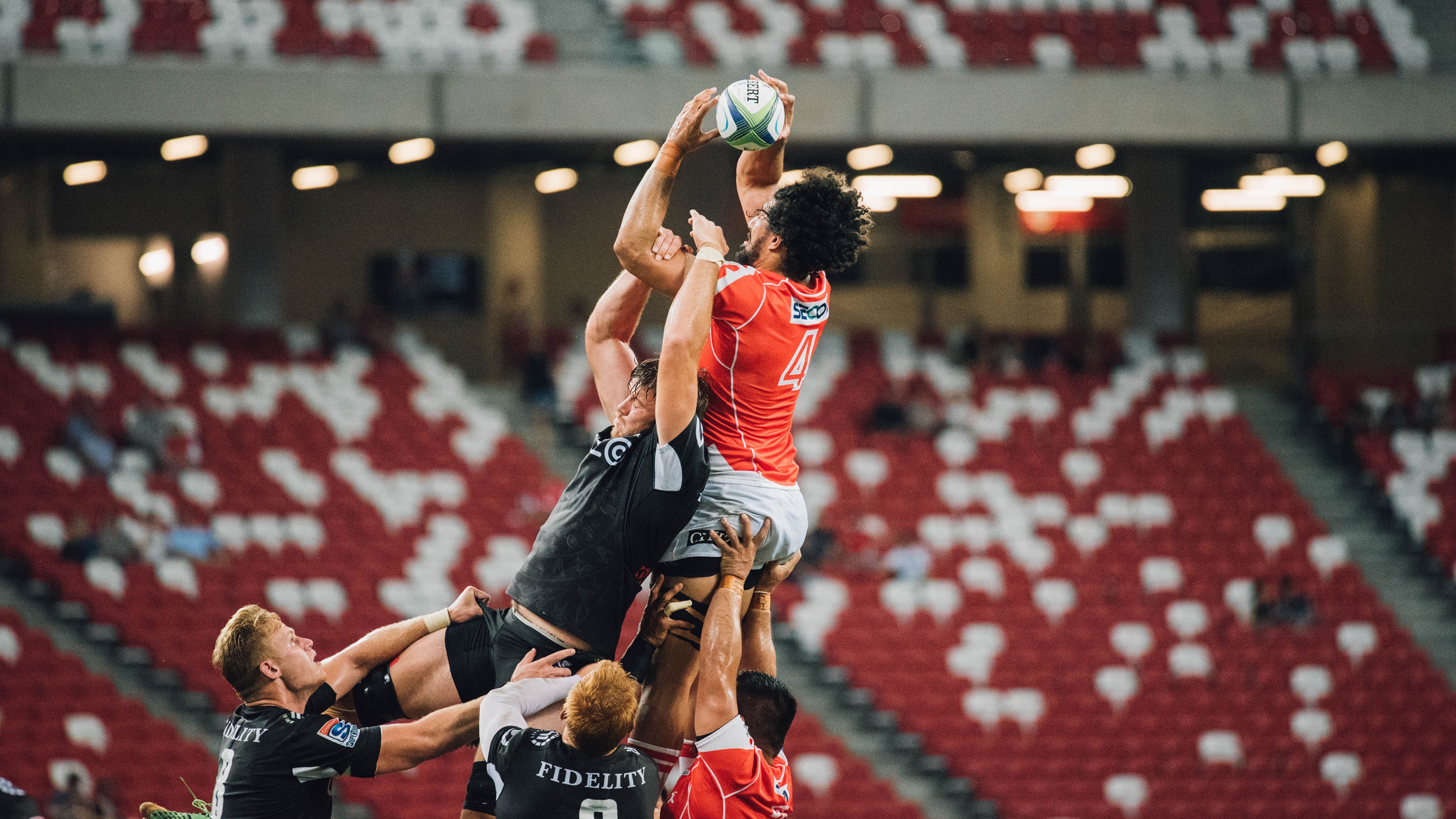 开云平台app -大坂直美在SKT比赛中惊险取胜，败北引发热议！